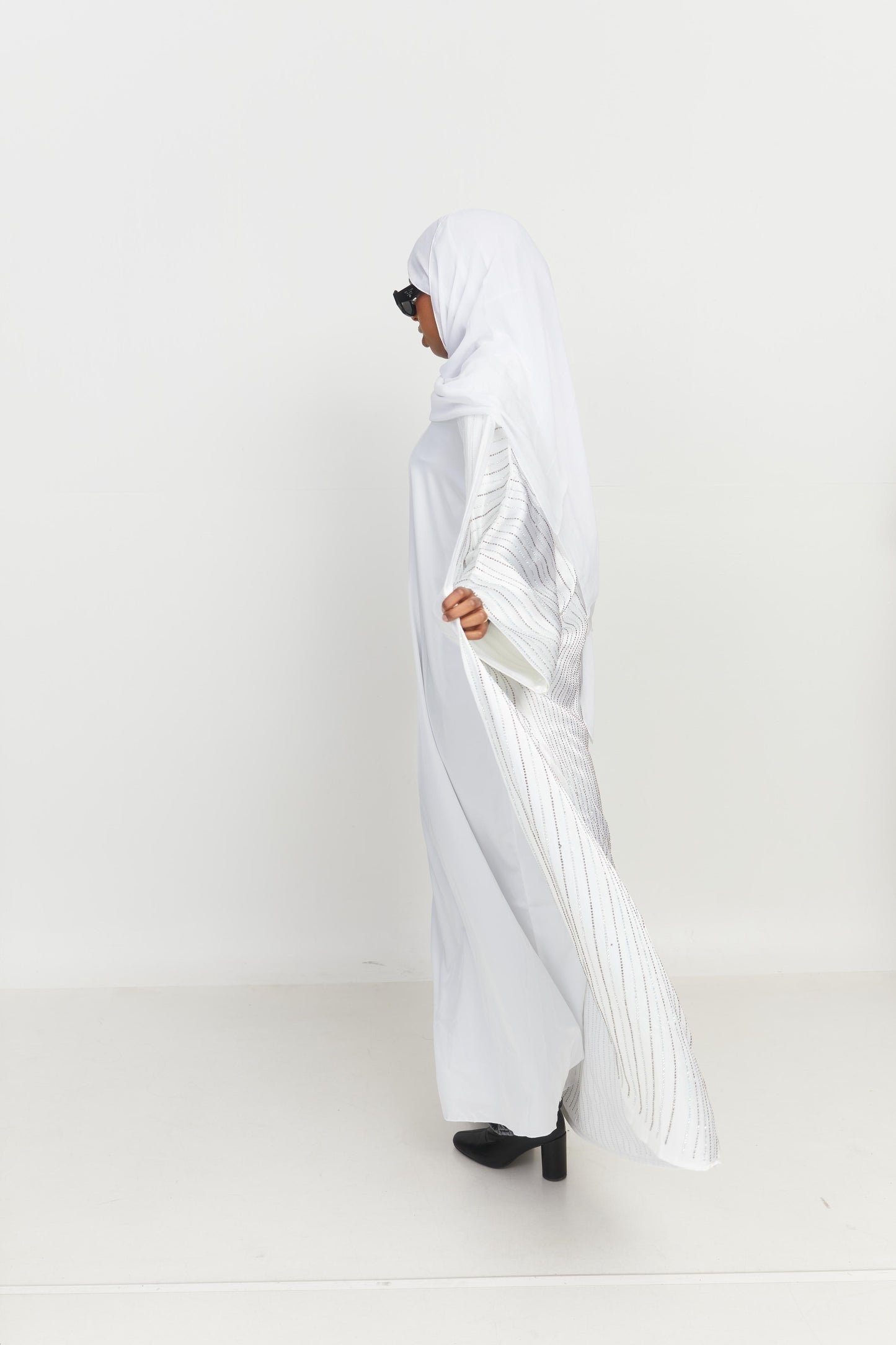 White Sparkle Abaya Set (Double sided jems)