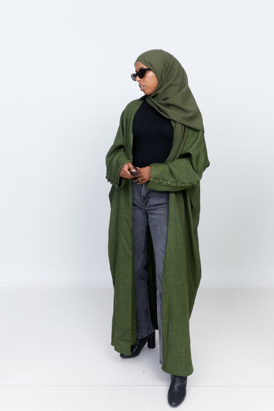 How to Style an Abaya for Everyday Wear